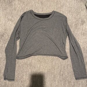 Women’s Lululemon Athletica Charcoal Long Sleeve Crop Top